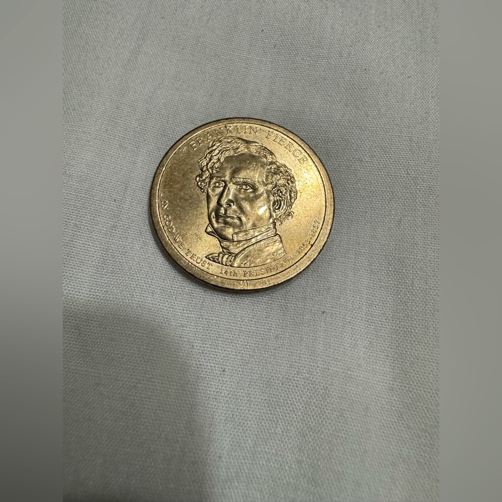 😍😍collectible $1 coin😍😍